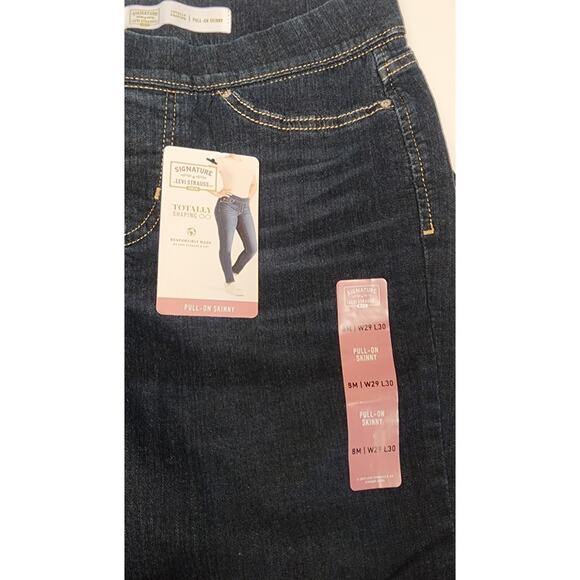 Signature Levi Strauss Totally Shaping Skinny Blue Denim Jeans Size 8/29W - Picture 11 of 14